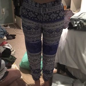 Design lab blue and white patterned pants